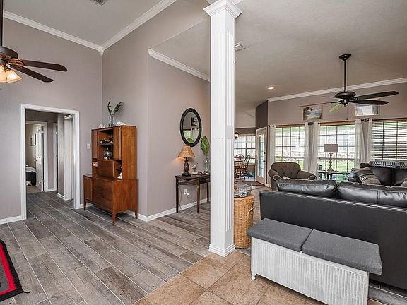 3rd image of 2114 Country Brook Dr