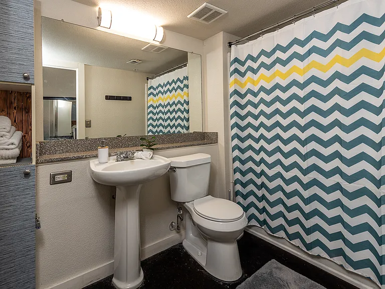 245 Madison Ave #40X — Photo 11