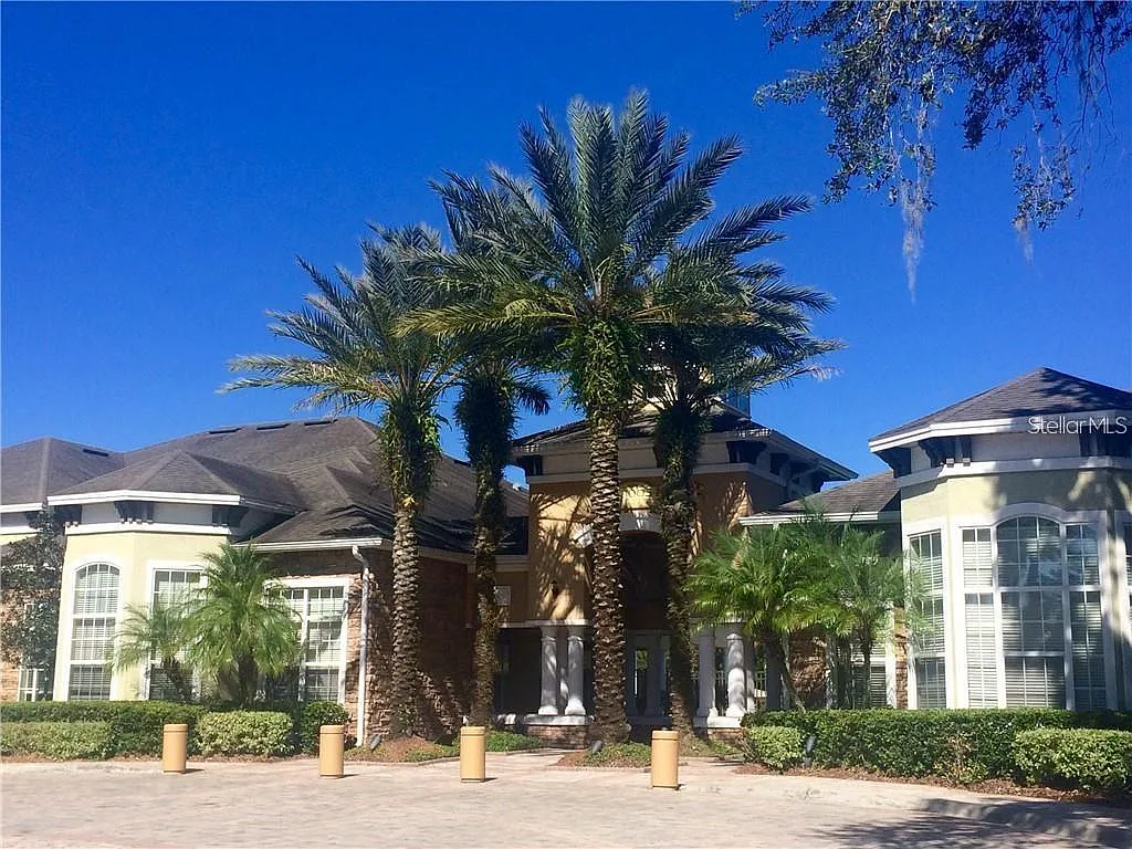 1 bed, 1.0 bath, 976 sqft, $1,425 — Photo 3