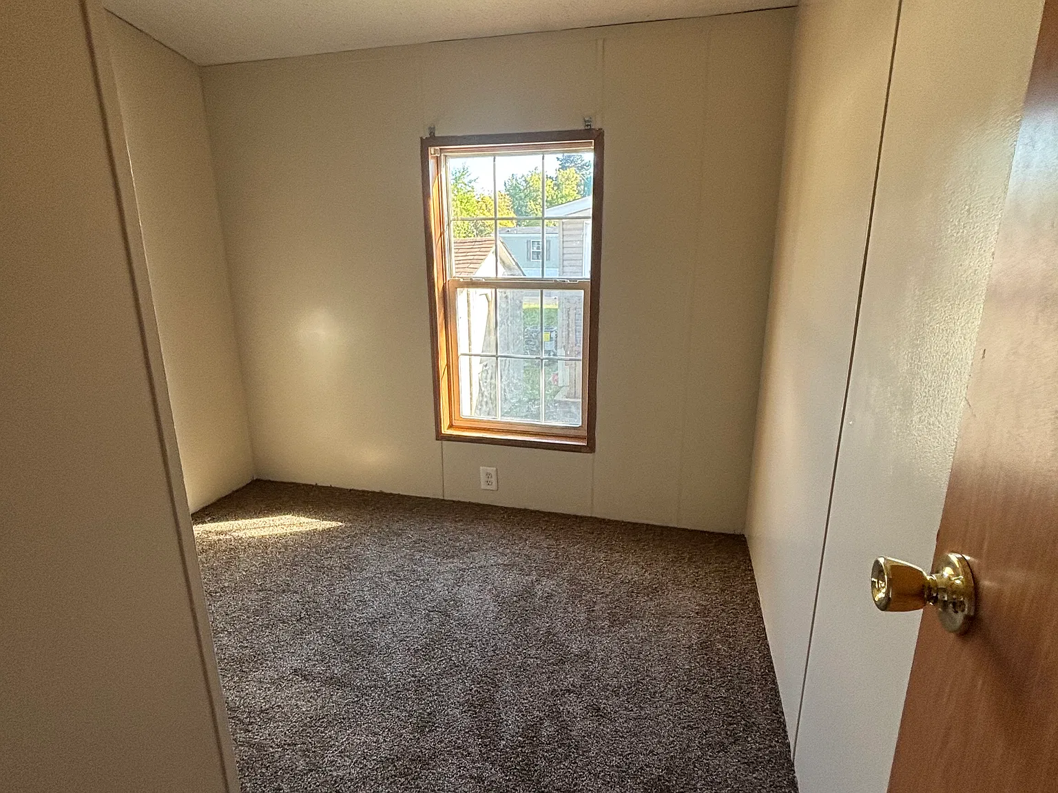 3 bed, $1,250 — Photo 3