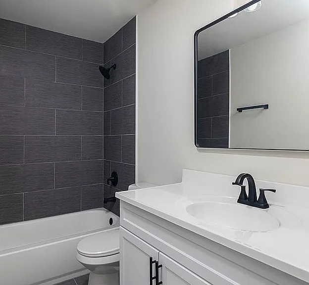 808 Deerfield Dr — Photo 8