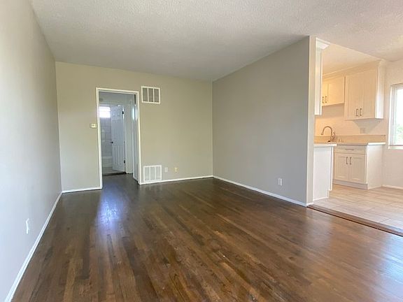 3rd image of 11325 Washington Pl APT 4