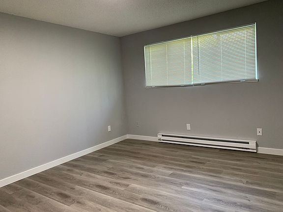 2nd image of 1010 SE 122nd Ave #969-19