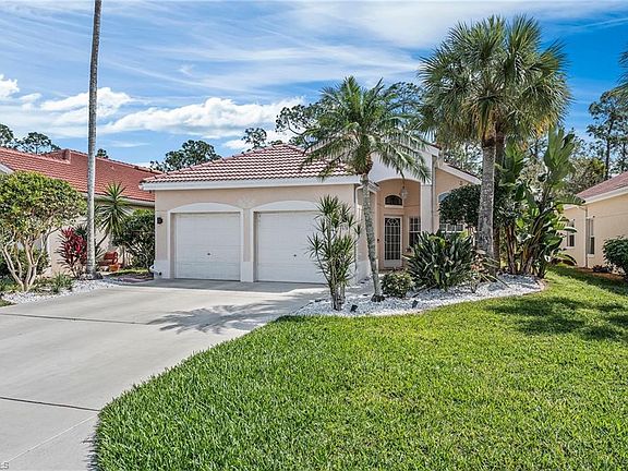 2nd image of 176 Lady Palm DR
