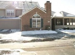 417 Chardonnay Ln, Lewis Center, OH 43035