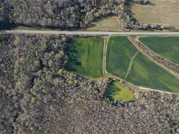 4th image of 1337 Candy Creek Rd
