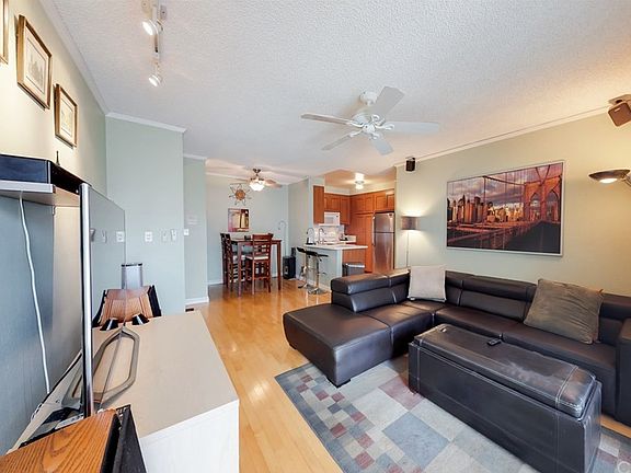 2nd image of 360 S Euclid Ave Unit 316