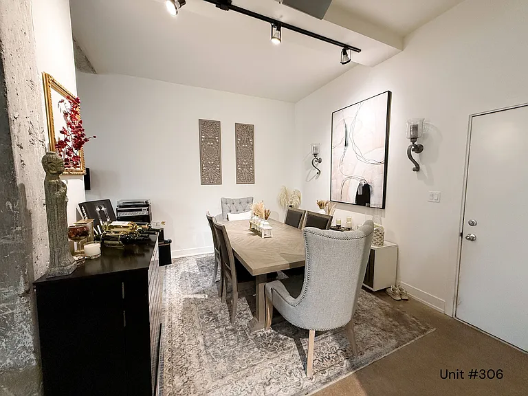 4601 N Paulina — Photo 25
