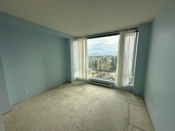 2 bedroom rental in Surrey — photo 11