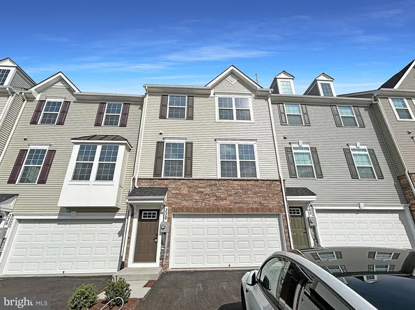 338 Paca Gardens Ln, Frederick, MD 21703