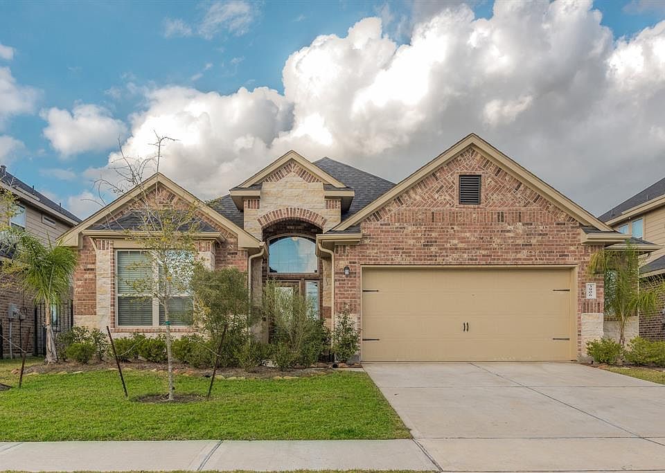 1st image of 3906 Catania Bay Ct