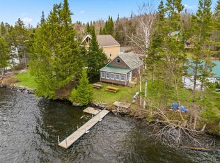 211 Beach Road, Pittsburg, NH 03592