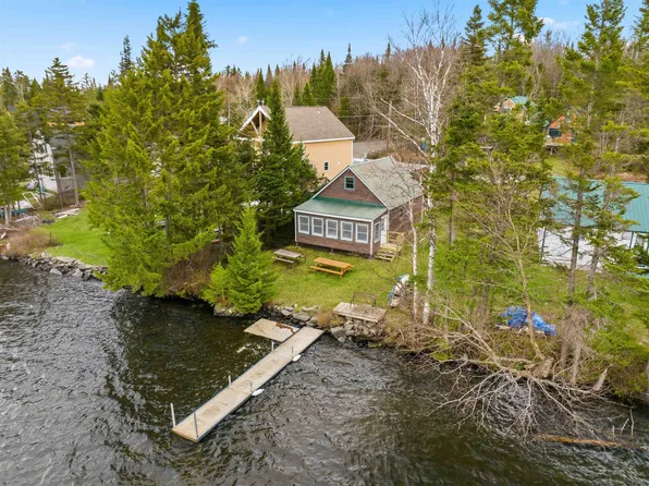 211 Beach Road, Pittsburg, NH 03592