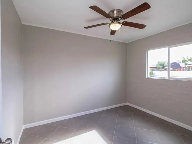 2402 E Cameron Vis #2402 — Photo 6