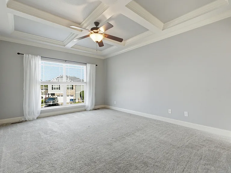 723 Windrush Loop — Photo 10