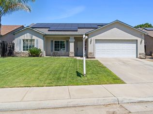 591 W Lindquist St, Kingsburg, CA 93631