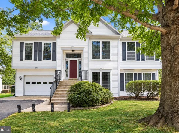 9402 Luke Dr, Manassas Park, VA 20111