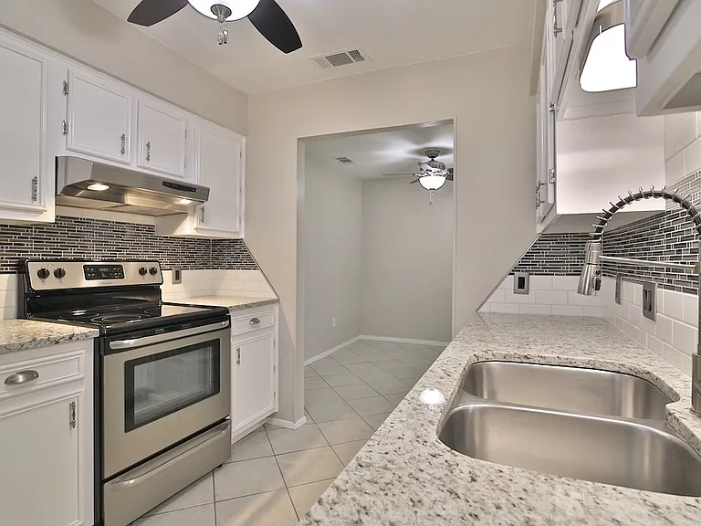 5417 Castle Rd — Photo 8