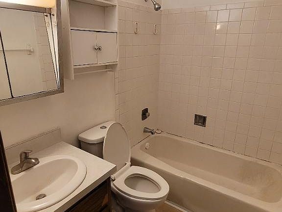 4th image of 1012 Bratton Ave #2