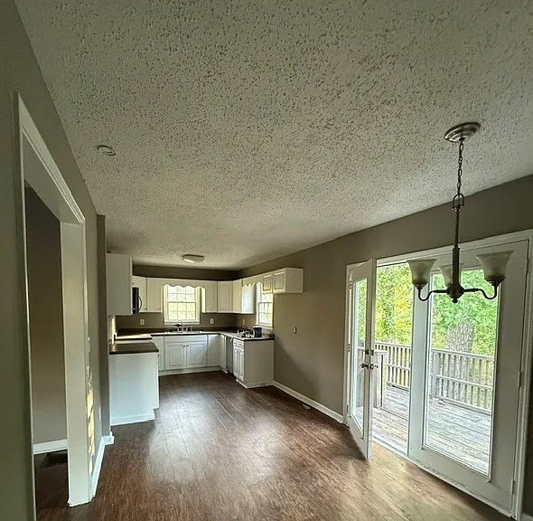 6790 Queen Mill Rd SE — Photo 9