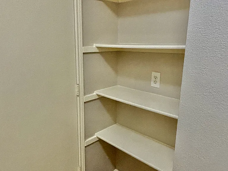 1701 Hillside Dr — Photo 19