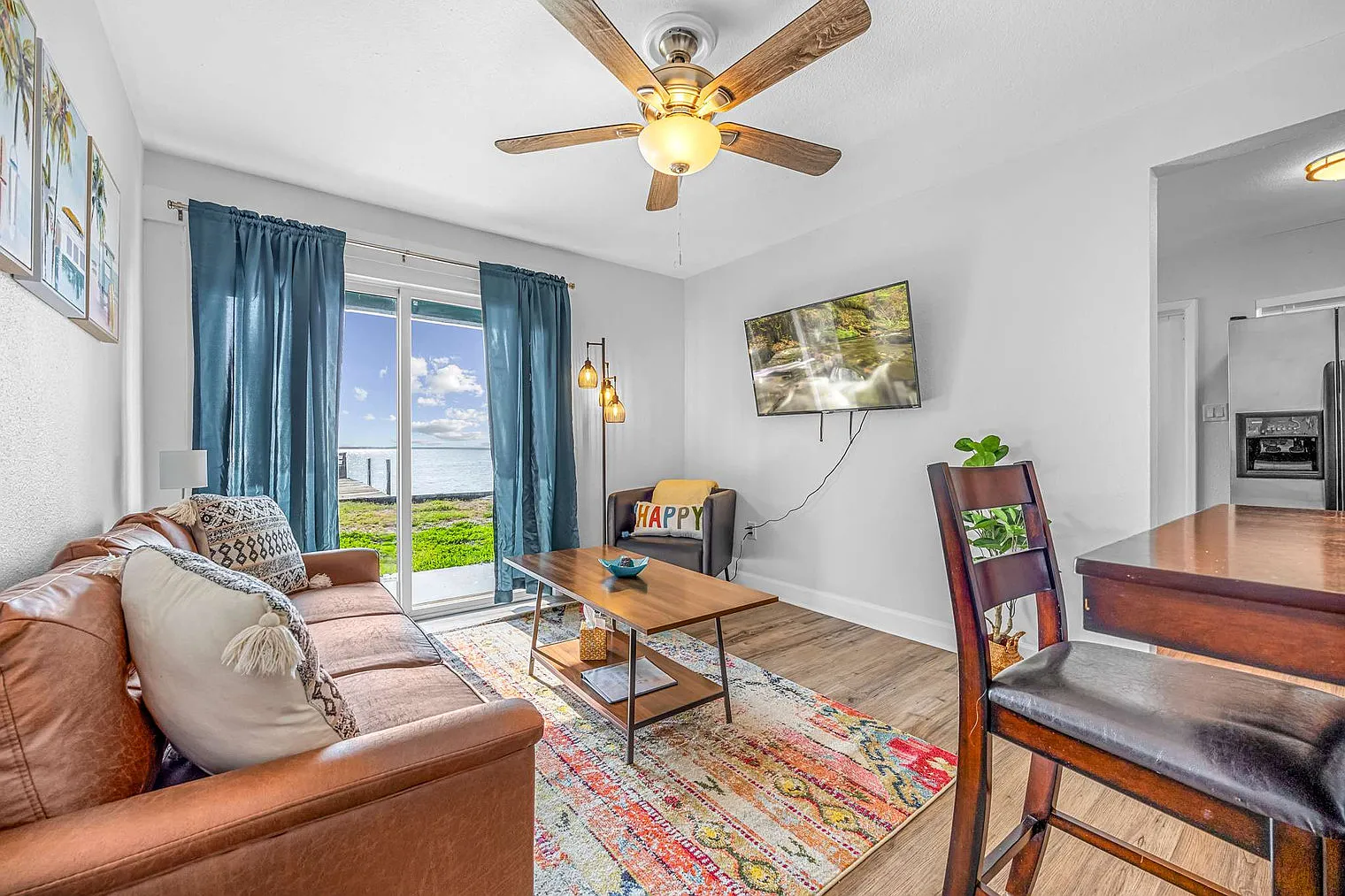 2 bed, 1.0 bath, $2,593 — Photo 2