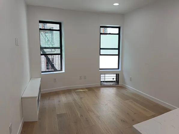 160 East 91st Street image 1 of 4