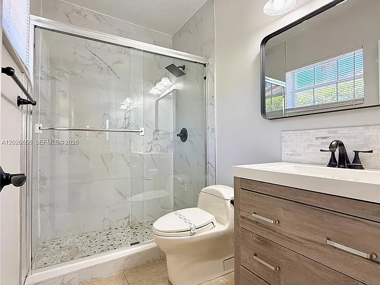 206 SE 3rd Pl — Photo 27