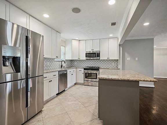 5th image of 3702 T C Jester Blvd