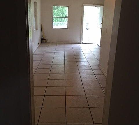 5th image of 3524 Columbus Ave