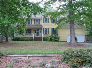 7924 Flag Tail Dr, Midlothian, VA 23112