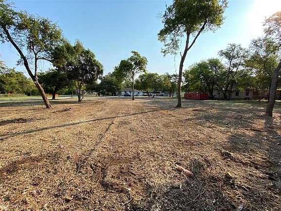 5th image of 3903 Biglow Dr Lot 11