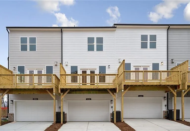 3051 Beacon Bend Xing — Photo 21