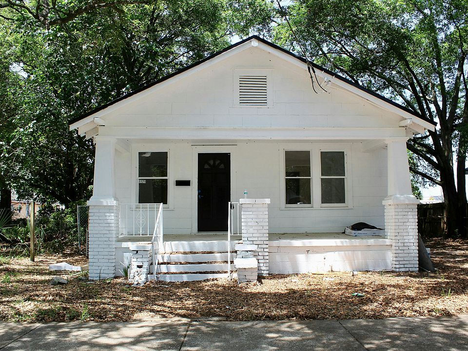 1st image of 1171 E 16th St