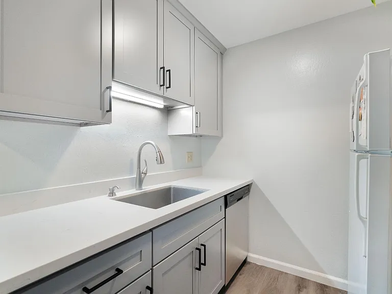 2755 Country Dr #311 — Photo 10