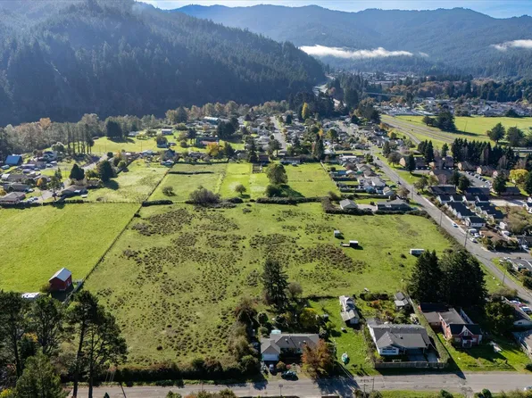 800 Rigby Ave, Rio Dell, CA 95562