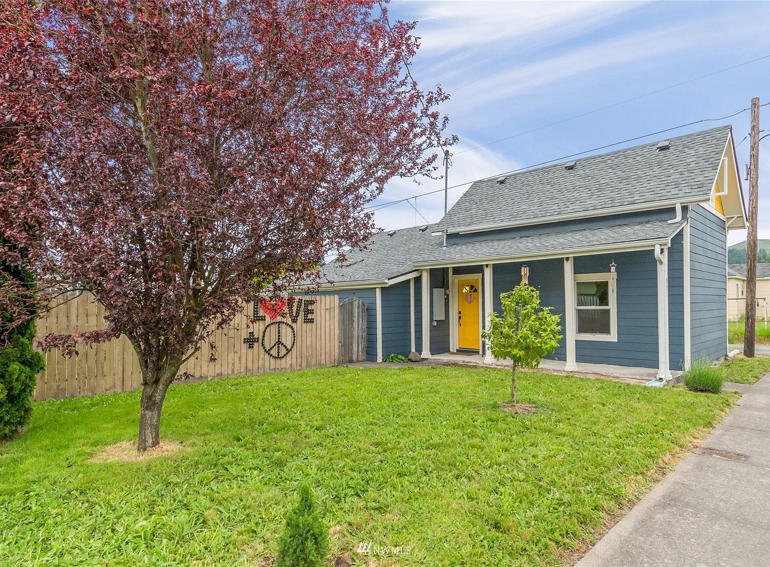 228 SW A Street, Castle Rock, WA 98611 | Zillow