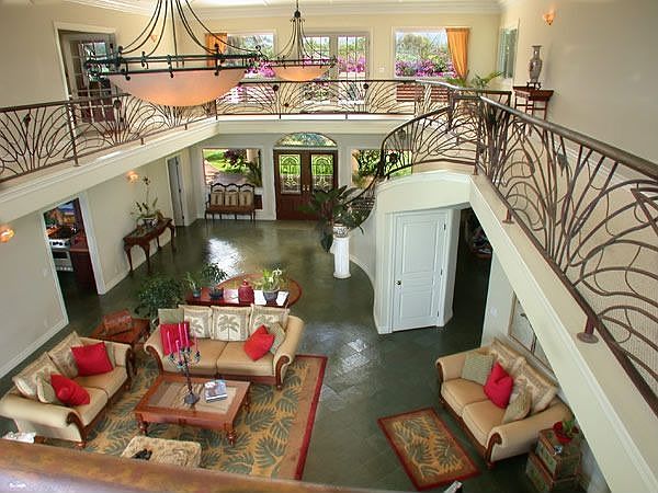 A foyer fit for Royalty