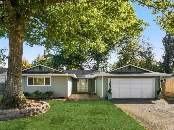 184 Canemah Rd, Oregon City, OR 97045