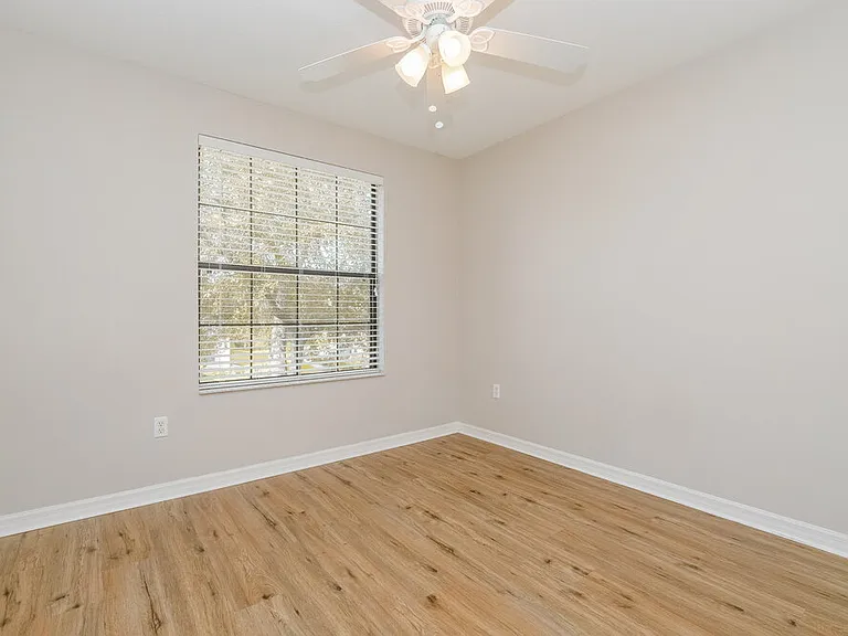 2438 Hibiscus Bay Ln — Photo 17