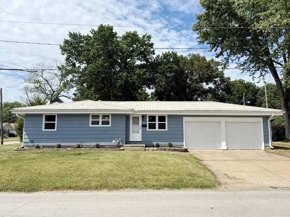313 S Water St, Clinton, MO 64735