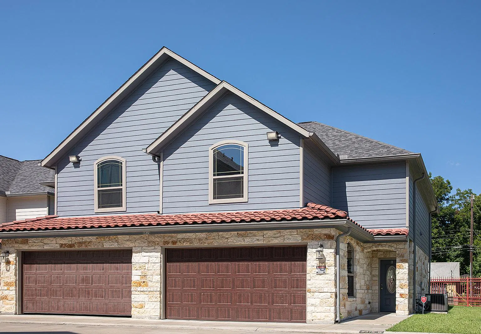 9503 Craven Oaks St — Photo 1