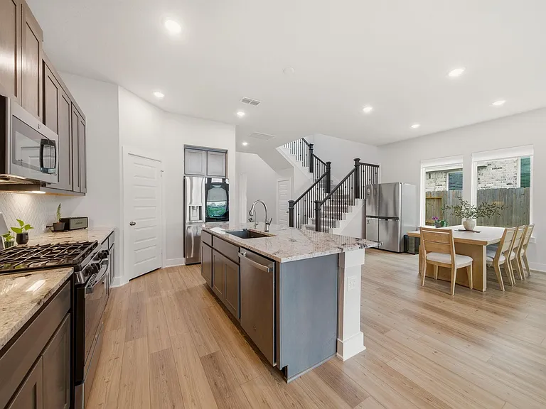 26307 Camden Canyon Ave — Photo 13