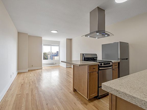 4th image of 338 Fillmore St APT 6