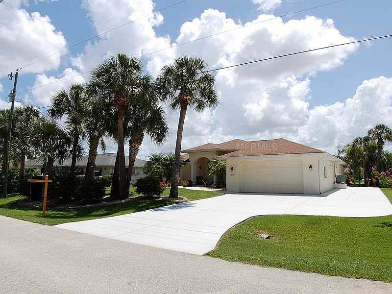 1st image of 18507 Hottelet Cir