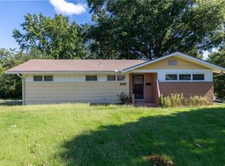 1817 Lovers Lane Hts, Saint Joseph, MO 64505