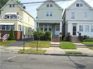 546 Lawrie St, Perth Amboy, NJ 08861