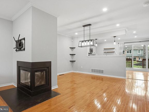 5th image of 3 Windsor Cir