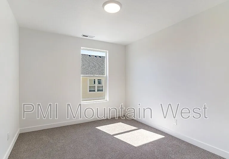 1836 W Red Twilight Ln — Photo 25