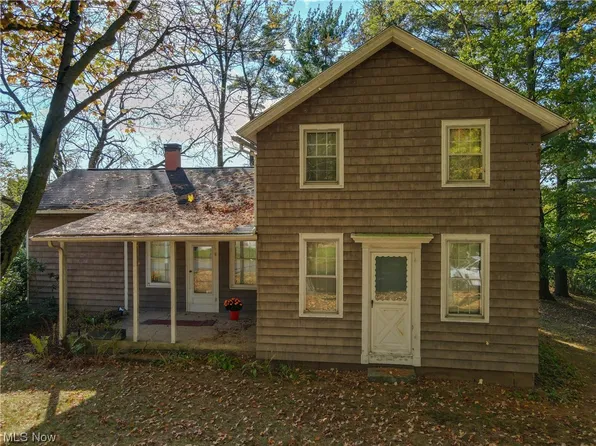 4240 Paxton Rd, Akron, OH 44321
